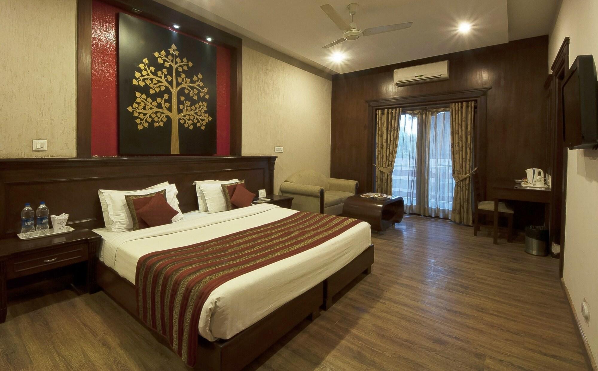 Siris 18 Hotel Gurgaon Exterior photo